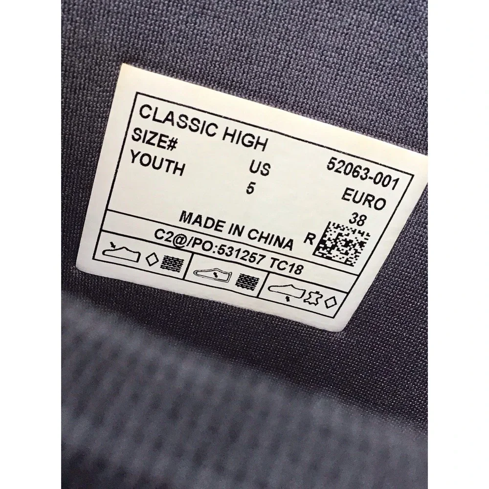 Bogs Classic High Boots Youth Size 5 Black Good Waterproof Insulated Neoprene